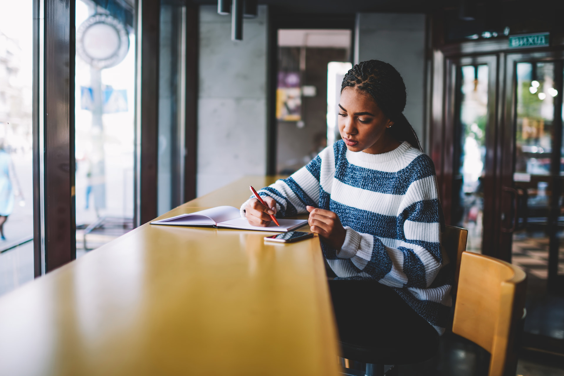 Academic Writing Task 2 - Agree & Disagree Essays: Arts vs Science