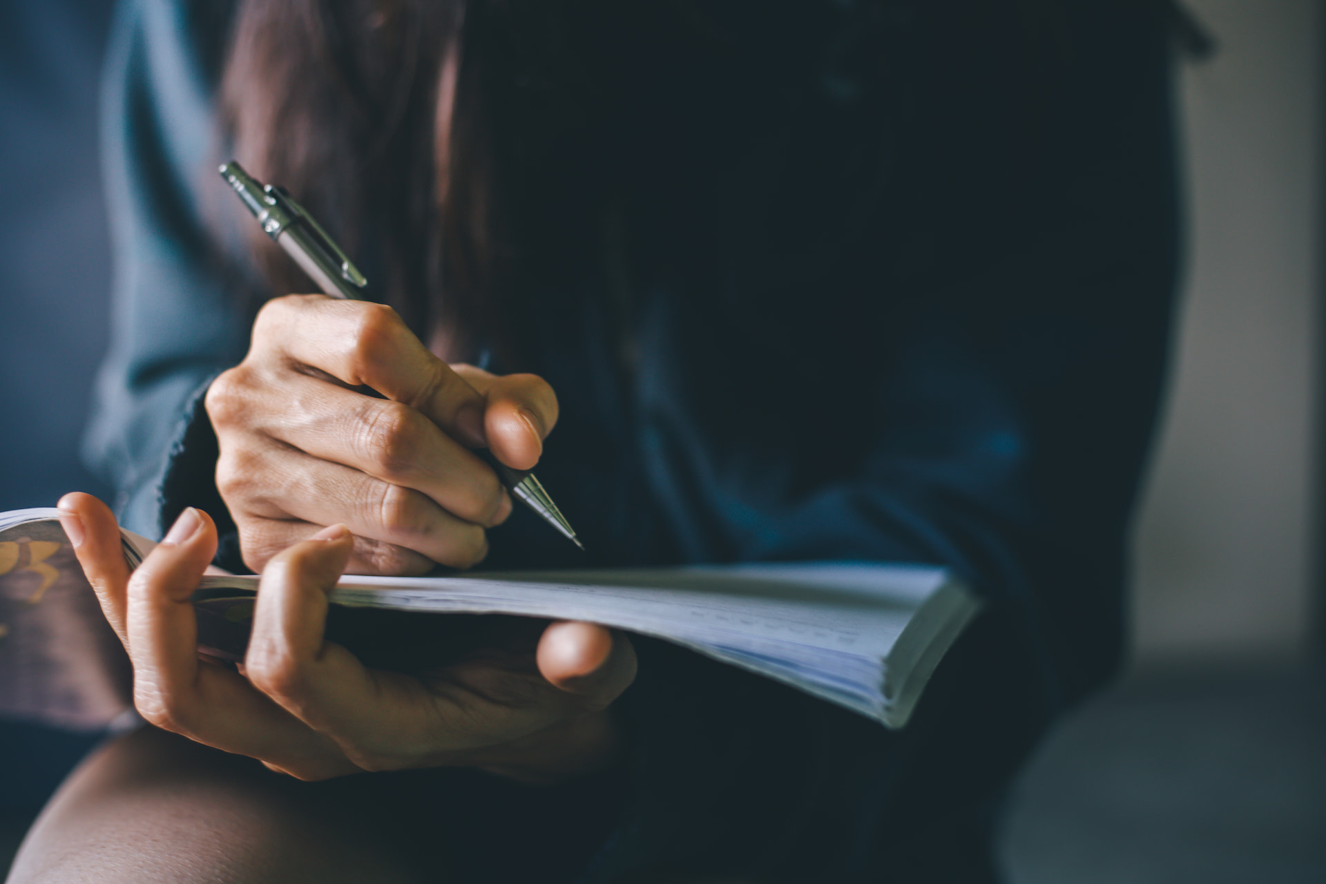 Academic Writing Task 2 - Direct Question Essays - Families