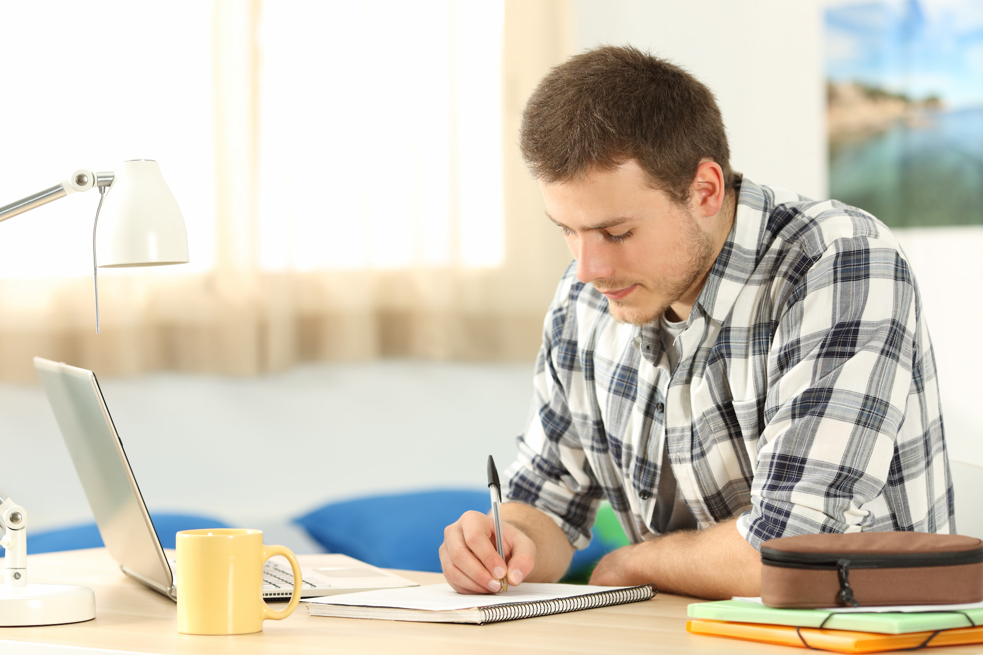 Academic Writing Task 2 - Agree & Disagree Essays: Arts vs Science