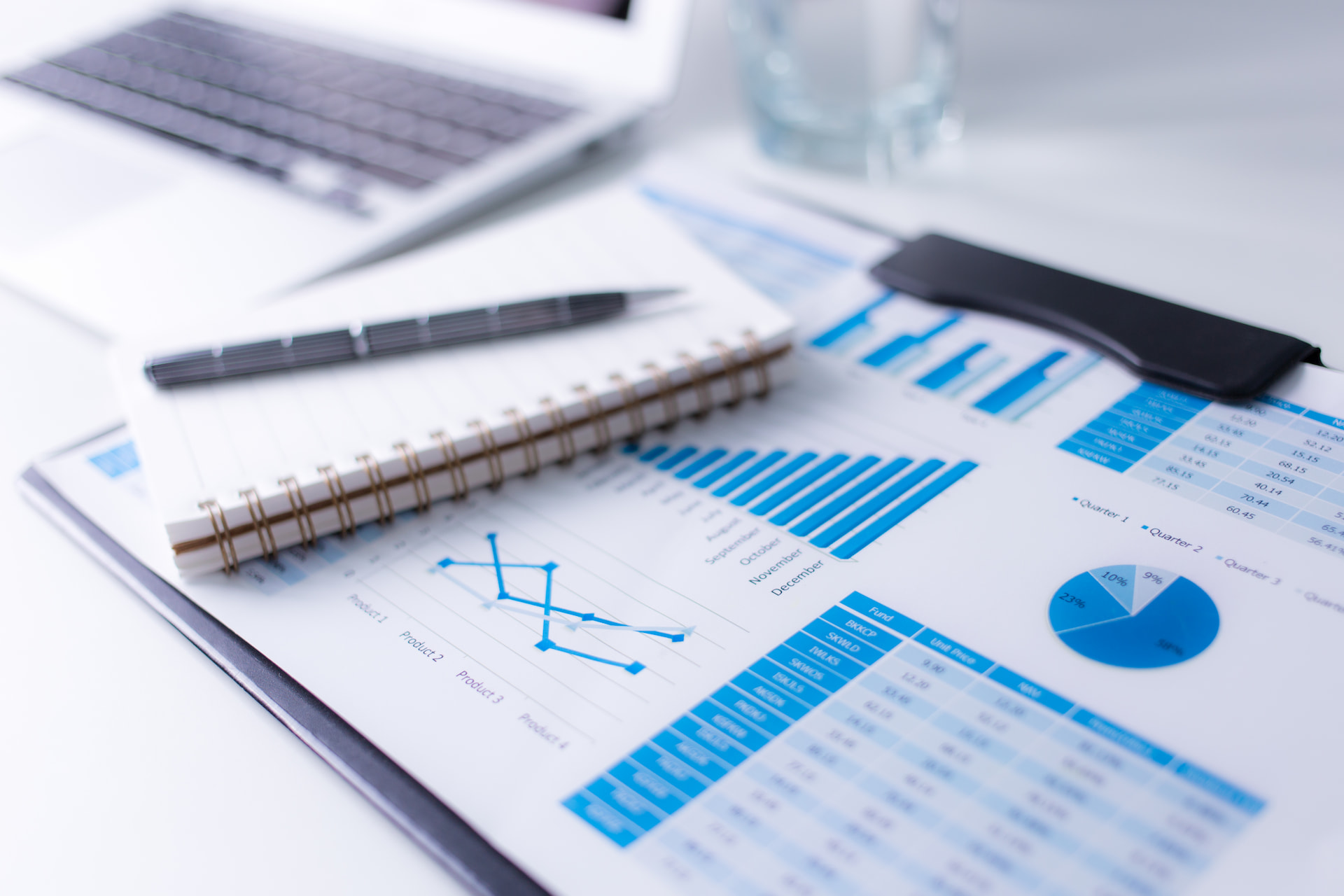 Academic Writing Task 1 - Dynamic Charts