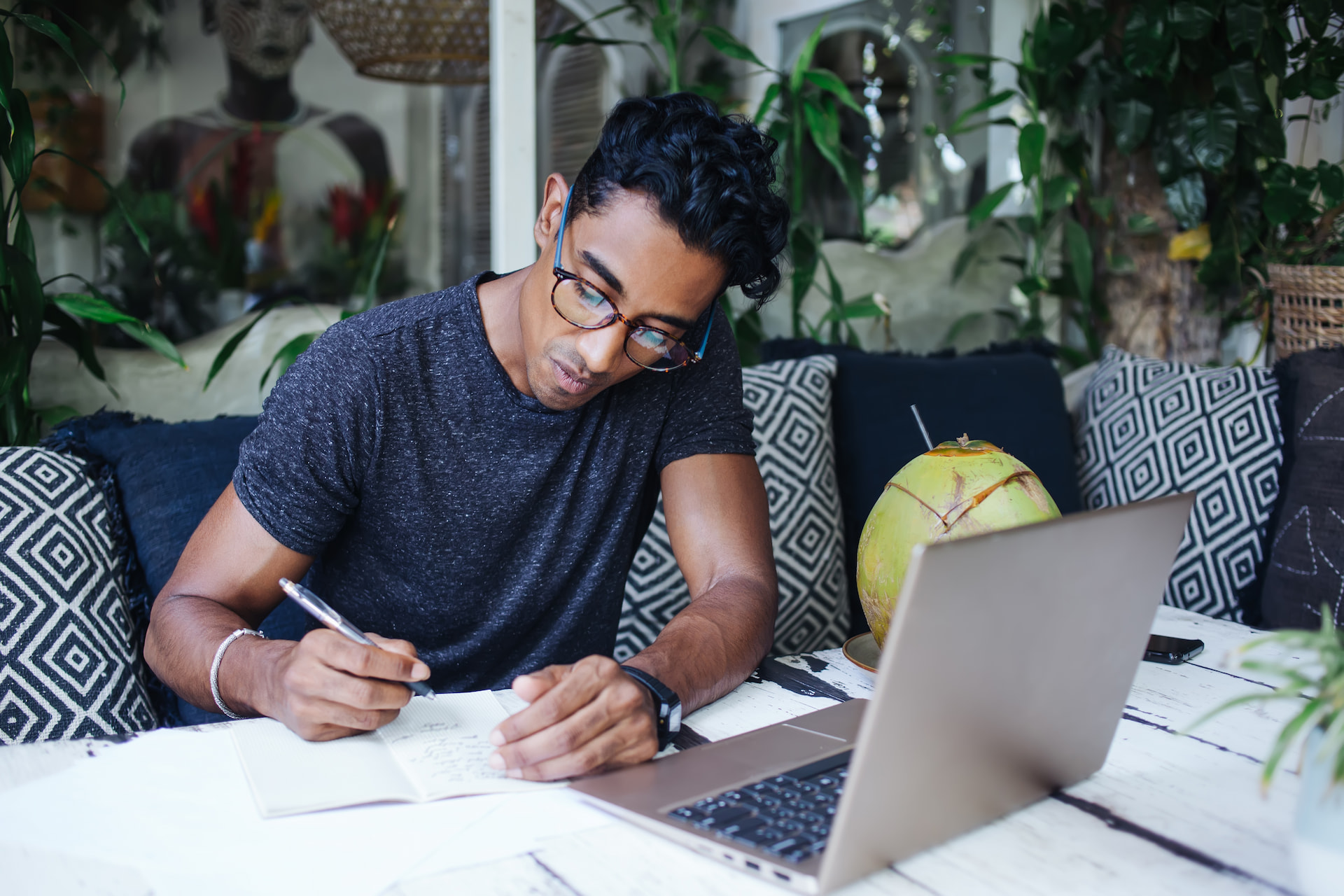Academic Writing Task 2 - Agree & Disagree Essays: The Environment 