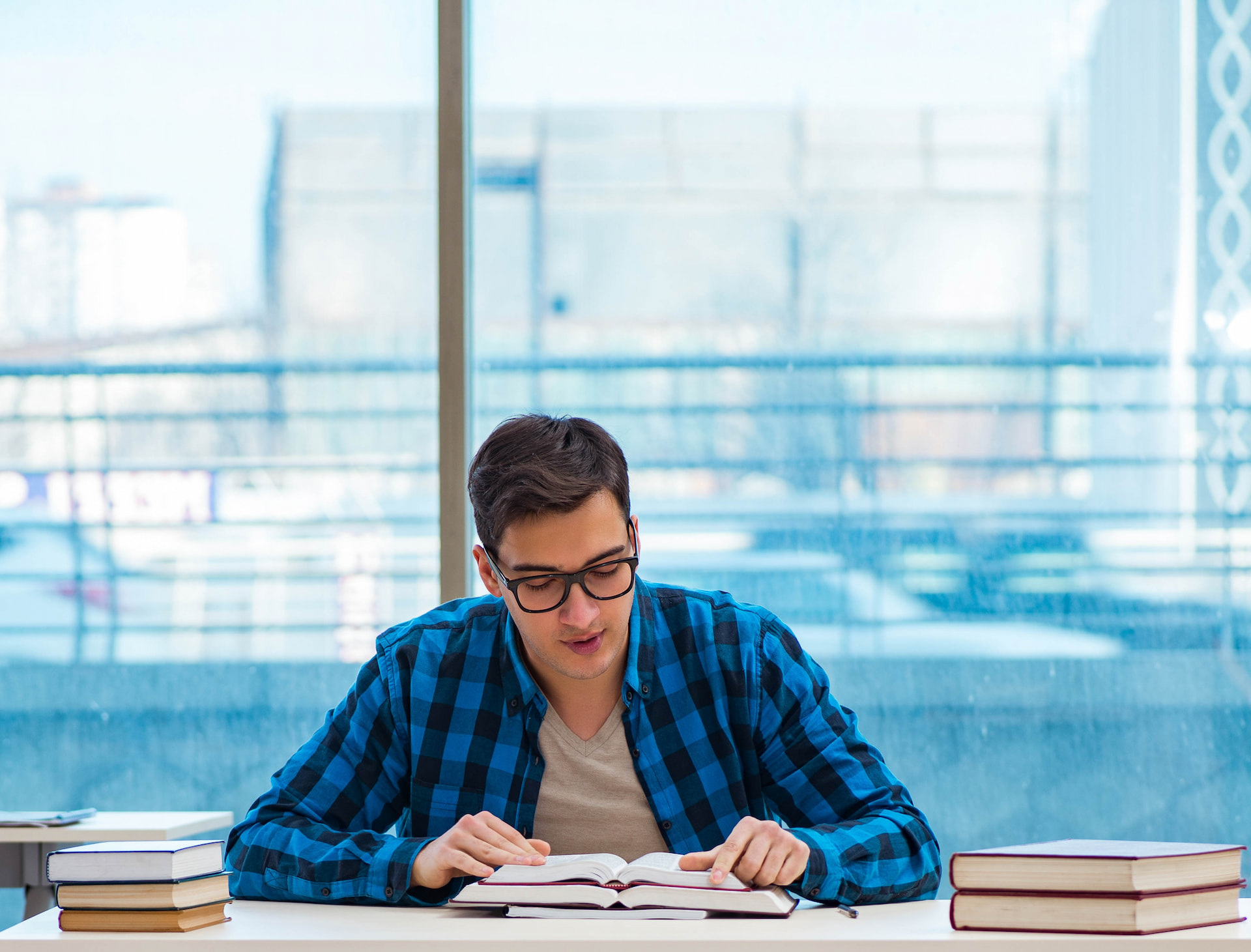 Academic Writing Task 1 - Dynamic Charts