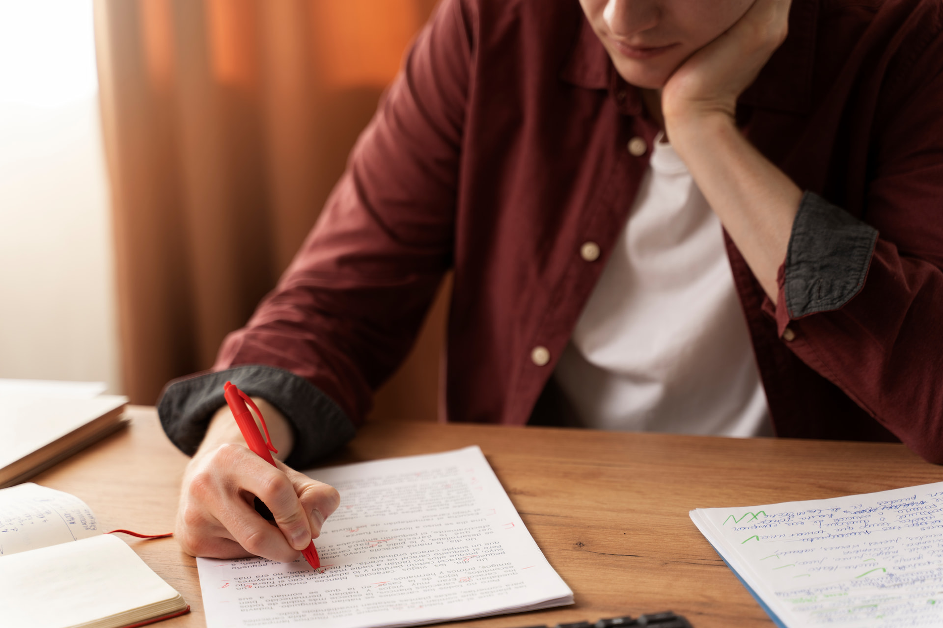 Academic Writing Task 2 - Agree & Disagree Essays: Arts vs Science
