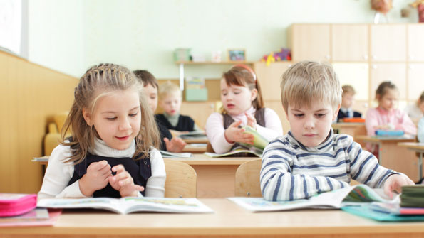 IELTS Writing Task 2 Analysis (Teaching at Home or School) – Band 6.5